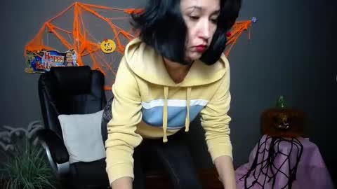 Snapshot of cameronenns chatting on November 2025 07:32:01 AM Cameronenns online show from November 2025 07:32:01 AM