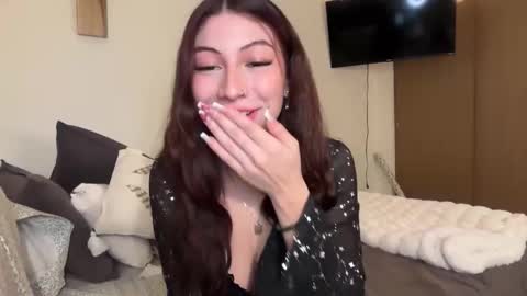 Camila online show from November 2025 12:16:02 AM