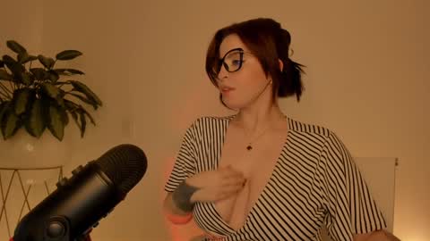 camila   online show from December 2024 07:31:02 PM