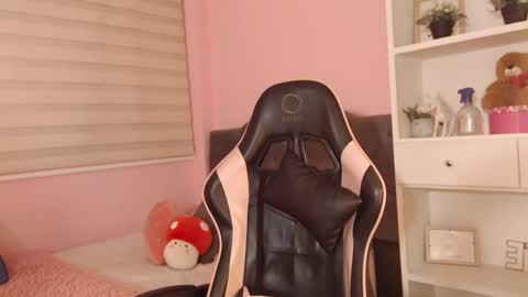 camila online show from February 2026 06:17:02 PM