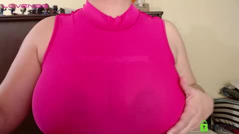 Camila  online show from December 2024 02:57:01 PM