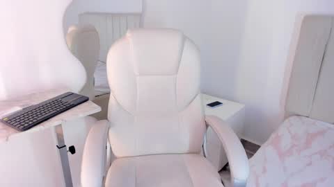 Cami online show from February 2025 10:13:01 PM