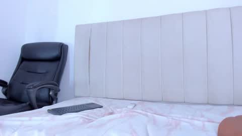 Cami online show from February 2025 10:58:01 PM