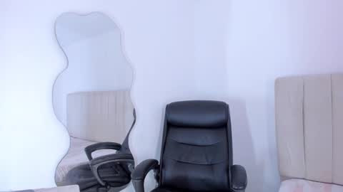 Cami online show from February 2025 08:09:02 PM