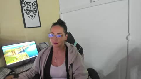 Snapshot of camila_bj chatting on May 2026 04:54:01 AM camila_bj online show from May 2026 04:54:01 AM