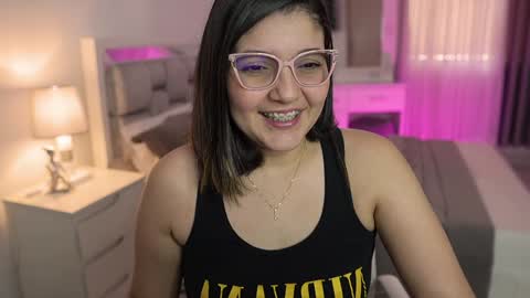 Camila buitrago online show from January 2025 05:55:01 PM