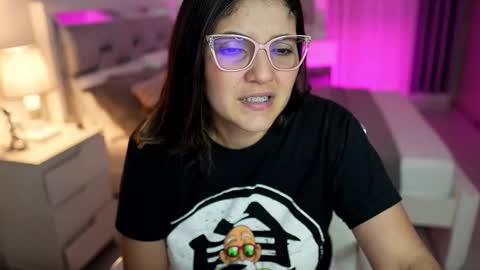 Camila buitrago online show from February 2025 12:59:02 AM