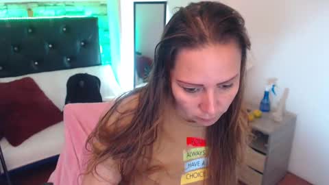 camila online show from September 2025 04:52:01 PM