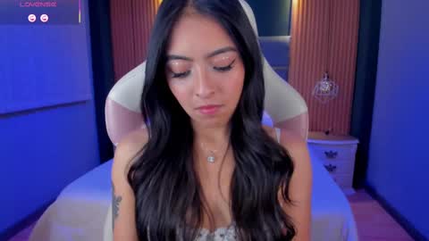 Camila online show from September 2025 03:52:01 AM