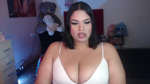 Snapshot of camila_fuenmayor chatting on April 2026 07:20:01 AM online show from April 2026 07:20:01 AM