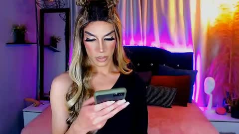 Camila online show from December 2024 03:44:02 AM