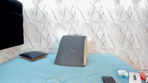 Cami thomsson online show from September 2025 08:20:02 PM