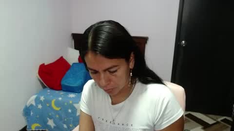 Camila Vargas online show from July 2026 06:54:01 PM