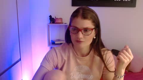 Camila ventura online show from May 2026 09:05:02 PM