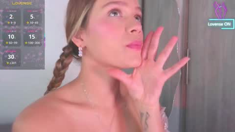 Camila Monroee  online show from March 2026 04:15:01 PM