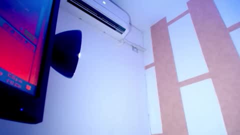 camilaparrisx online show from December 2024 03:58:01 AM