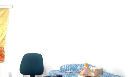 Snapshot of camilavagina24 chatting on January 2025 05:37:02 PM Camila online show from January 2025 05:37:02 PM