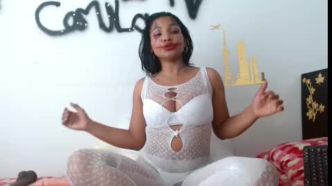 Snapshot of camilavagina24 chatting on October 2025 06:52:01 PM Camila online show from October 2025 06:52:01 PM