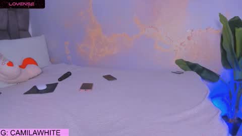 MARIA CAMILA        online show from September 2025 08:23:01 PM