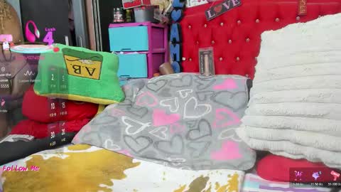 Snapshot of camile_milf chatting on February 2026 04:21:02 AM Lauren camile online show from February 2026 04:21:02 AM