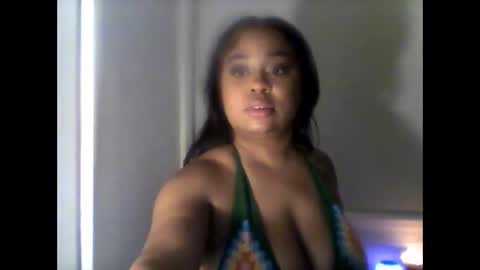 camiliaskye online show from December 2025 06:00:01 AM