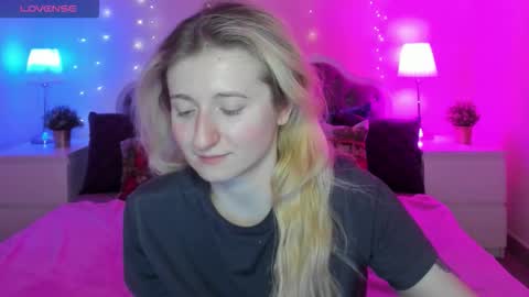 camilladreamer online show from January 2026 05:04:01 PM