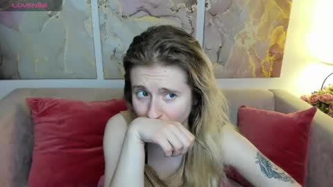 Snapshot of camilladreamer chatting on April 2026 06:39:01 PM camilladreamer online show from April 2026 06:39:01 PM