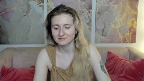 Snapshot of camilladreamer chatting on April 2026 05:51:02 PM camilladreamer online show from April 2026 05:51:02 PM
