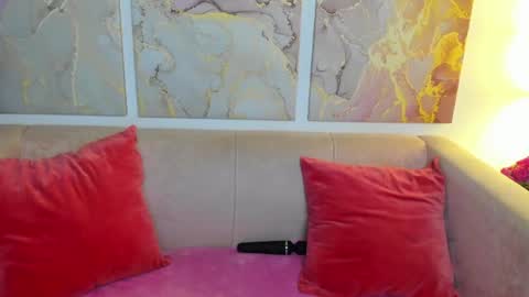 Snapshot of camilladreamer chatting on June 2026 06:12:01 PM camilladreamer online show from June 2026 06:12:01 PM