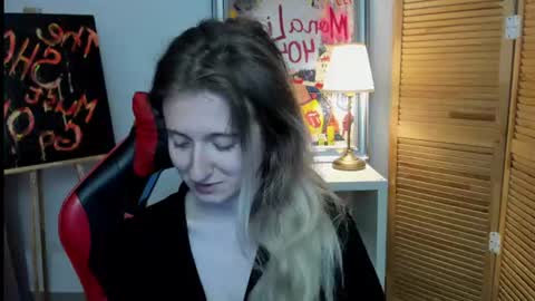 Snapshot of camilladreamer chatting on June 2026 07:03:02 PM camilladreamer online show from June 2026 07:03:02 PM