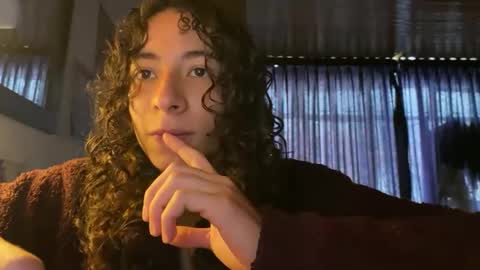 Snapshot of camille_delrey chatting on February 2025 03:32:01 PM Camille online show from February 2025 03:32:01 PM