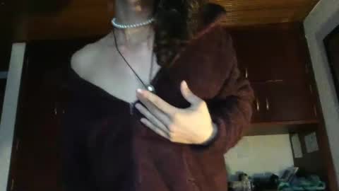 Snapshot of camille_delrey chatting on February 2025 07:42:02 PM Camille online show from February 2025 07:42:02 PM