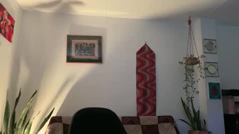 Snapshot of camille_delrey chatting on May 2026 10:59:01 PM Camille online show from May 2026 10:59:01 PM