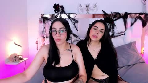 Snapshot of camille_juicy chatting on October 2025 01:00:01 PM Camille online show from October 2025 01:00:01 PM