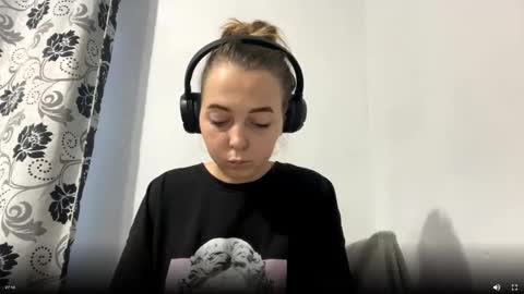 Snapshot of camillelisowe chatting on December 2025 02:15:01 PM camillelisowe online show from December 2025 02:15:01 PM