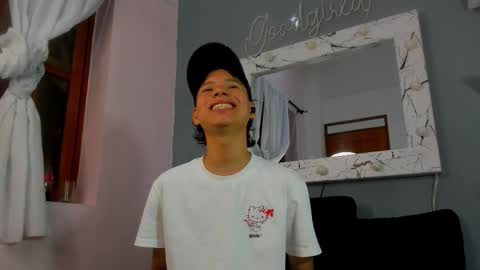 Snapshot of camillo_virgil chatting on September 2025 10:59:02 AM Camillo Virgil online show from September 2025 10:59:02 AM