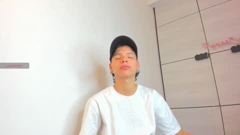 Snapshot of camillo_virgil chatting on September 2025 10:51:01 AM Camillo Virgil online show from September 2025 10:51:01 AM