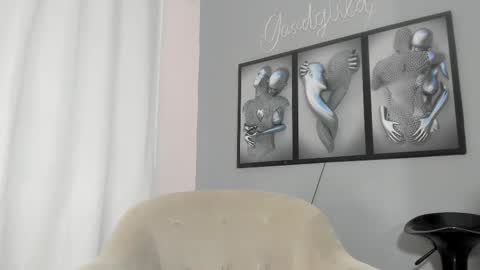 Snapshot of camillo_virgil chatting on October 2025 10:48:01 AM Camillo Virgil online show from October 2025 10:48:01 AM