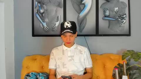 Snapshot of camillo_virgil chatting on November 2025 10:37:01 AM Camillo Virgil online show from November 2025 10:37:01 AM