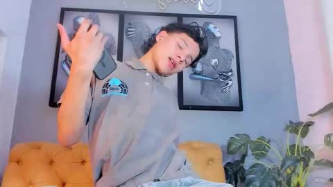 Snapshot of camillo_virgil chatting on November 2025 10:47:02 AM Camillo Virgil online show from November 2025 10:47:02 AM