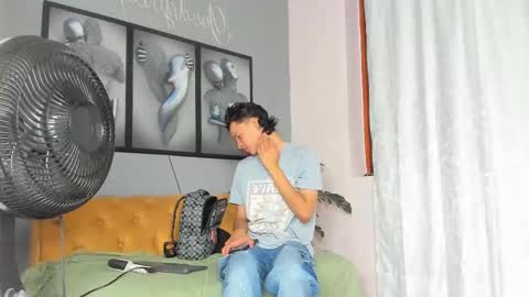 Snapshot of camillo_virgil chatting on November 2025 10:43:02 AM Camillo Virgil online show from November 2025 10:43:02 AM