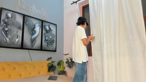 Snapshot of camillo_virgil chatting on November 2025 11:03:02 AM Camillo Virgil online show from November 2025 11:03:02 AM