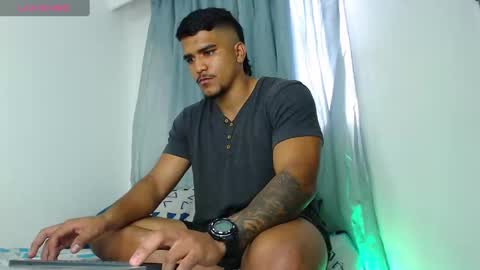 camilo_contre21 online show from December 2024 09:15:01 PM