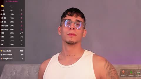 Snapshot of camilo_ospina_ chatting on January 2025 07:03:01 AM INDEPENDENT MODEL online show from January 2025 07:03:01 AM