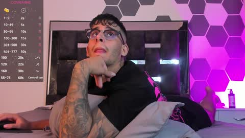 Snapshot of camilo_ospina_ chatting on February 2025 05:18:02 AM INDEPENDENT MODEL online show from February 2025 05:18:02 AM