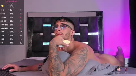 Snapshot of camilo_ospina_ chatting on February 2025 01:57:01 AM INDEPENDENT MODEL online show from February 2025 01:57:01 AM