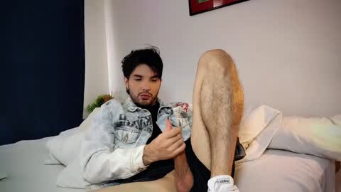 camilo online show from February 2025 08:06:02 PM