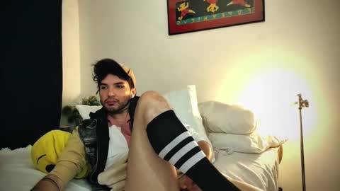 camilo online show from February 2025 07:03:01 AM