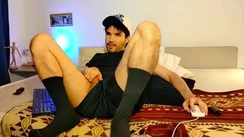 Snapshot of camilosaennz chatting on April 2026 04:37:02 AM camilo online show from April 2026 04:37:02 AM