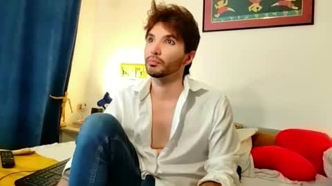 Snapshot of camilosaennz chatting on May 2026 08:46:02 PM camilo online show from May 2026 08:46:02 PM